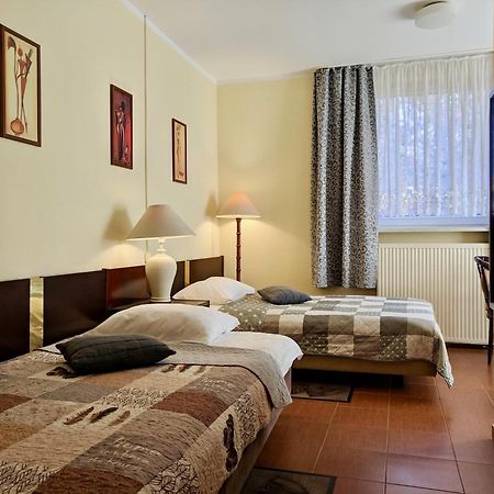 Hotel Pawlowski Згожелец Екстериор снимка